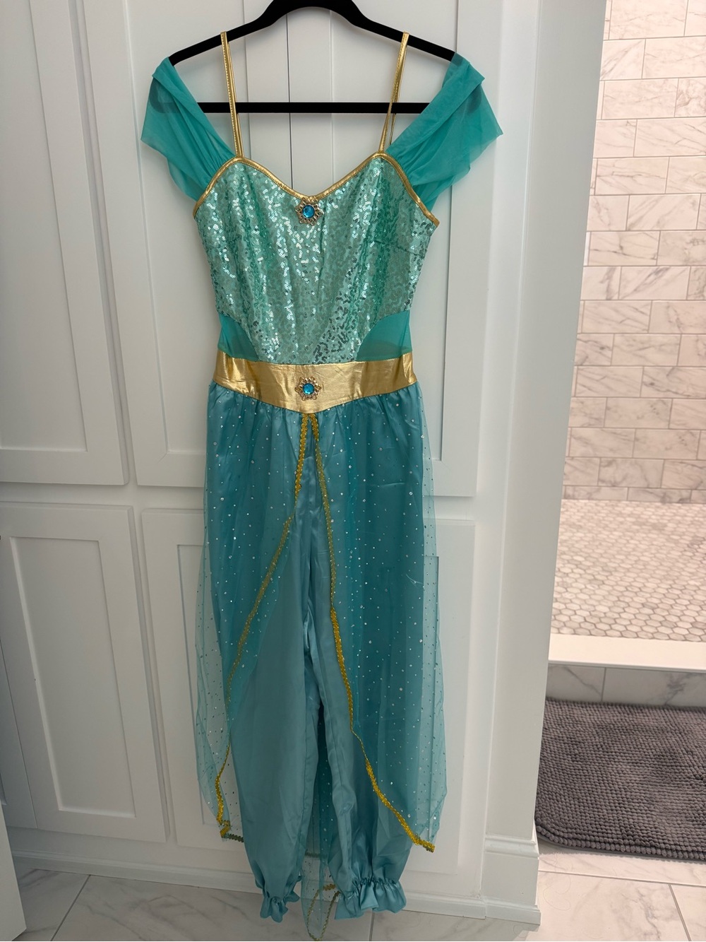 Women's Jasmine Costume sz medium